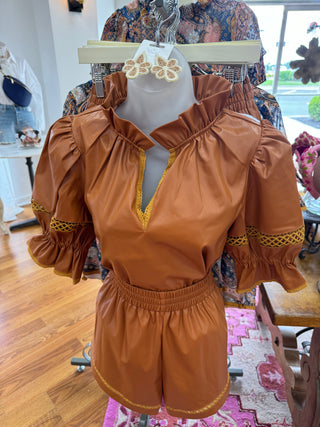 Lottie Top Caramel