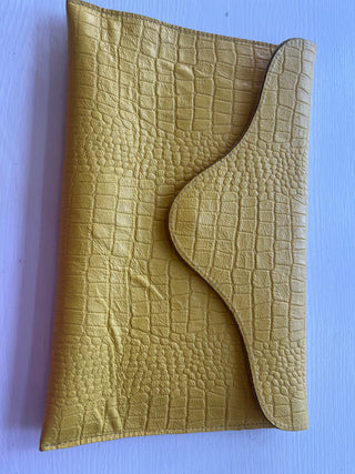 Penelope Clutch